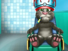 खेल Talking Tom Surgeon ऑनलाइन