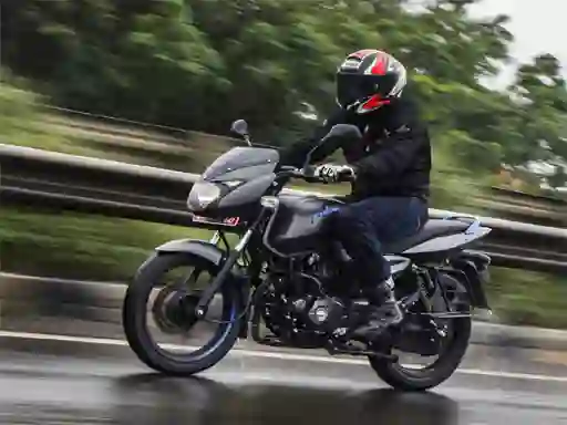 खेल Bajaj Pulsar 125 ऑनलाइन