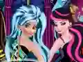 खेल Princesses In Monster High ऑनलाइन