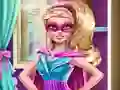 खेल Superhero Doll Closet ऑनलाइन