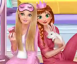 खेल Princesses Pj Party ऑनलाइन