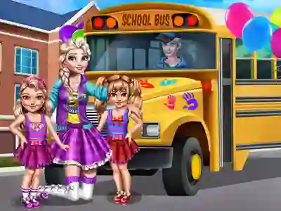 खेल School Girls Summer Camp! ऑनलाइन