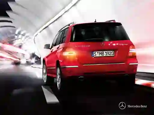 खेल Luxury Medium Suv Puzzle ऑनलाइन