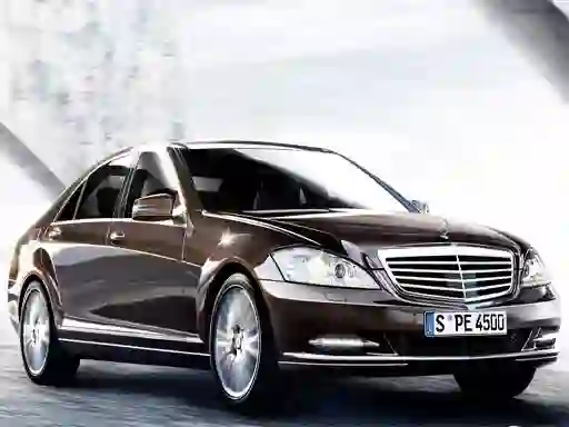 खेल Luxury Sedan Suzzle ऑनलाइन