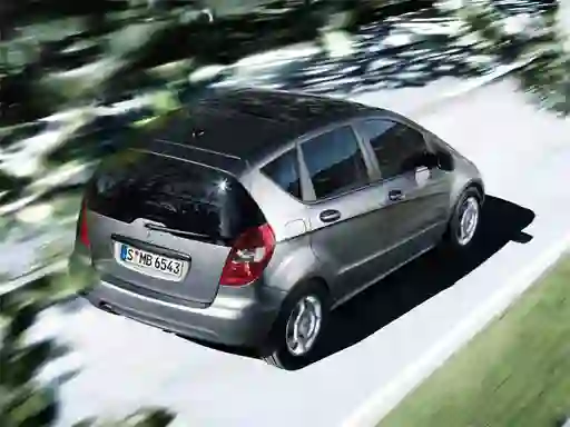 खेल A Class Sedan Puzzle ऑनलाइन