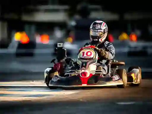 खेल Kart Karting ऑनलाइन