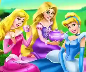 खेल Princesses Day Out ऑनलाइन