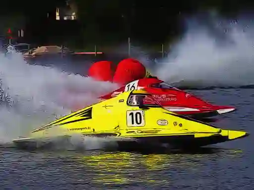 खेल Motor Racing Boat ऑनलाइन