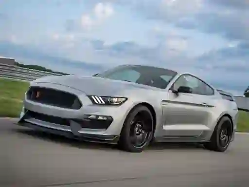 खेल Mustang Shelby Puzzle ऑनलाइन